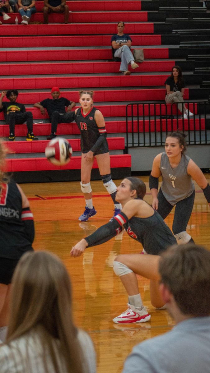 Senior Opposite Hitter Sophia Ely receive a weak spike from McNeil, showing them who’s boss.